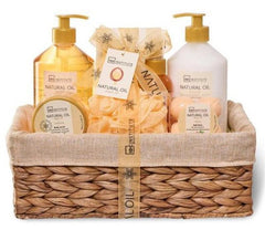 CESTA DE MIMBRE CON 8 PRODUCTOS ACEITE NATURAL 